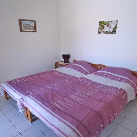 Thalassa Apartment