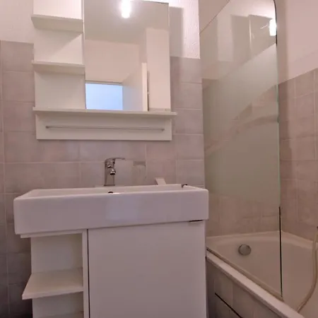 Thalassa Apartment